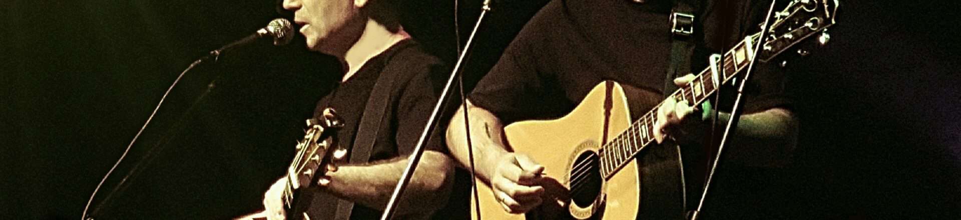 מחווה לסיימון וגרפונקל בביצוע מוני ארנון ורני משען